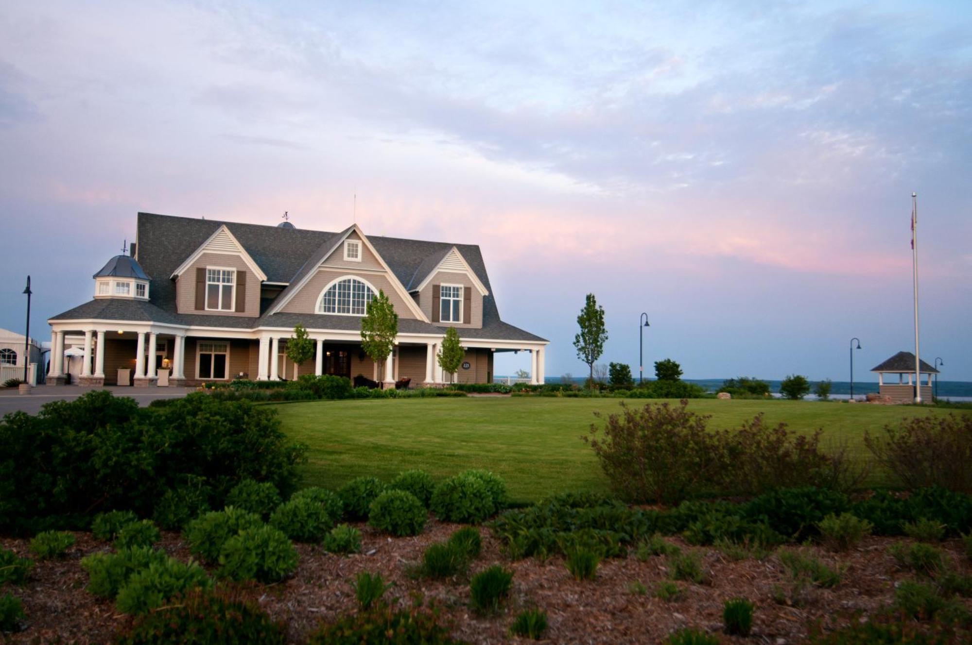 The Inn At Cobble Beach Kemble Exterior photo